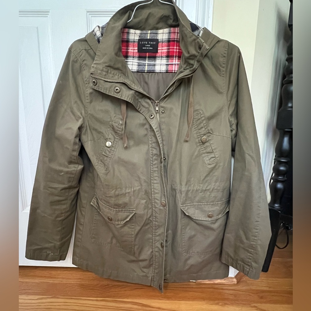 Women’s Love Tree Olive Green Jacket Size Large